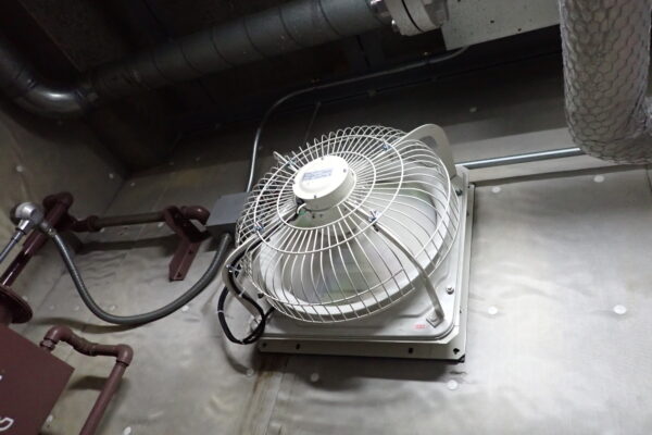 浦幌町養護老人ホーム機械室有圧換気扇取替修繕