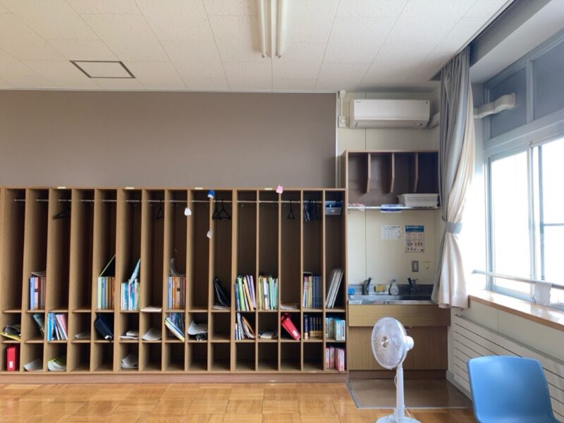完成　上浦幌中学校教室　室内機設置