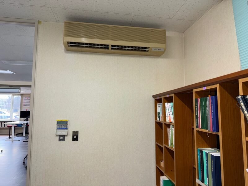 着工前　執務室内打合室