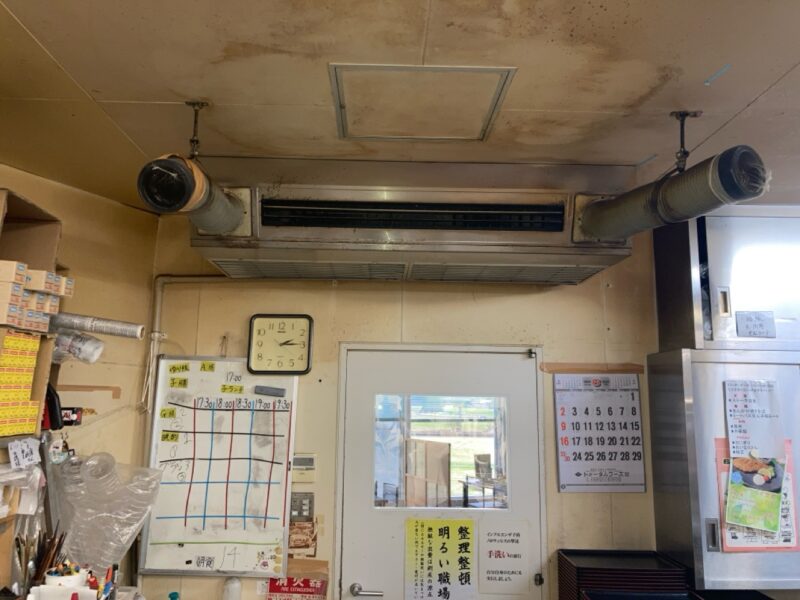 着工前　【厨房エアコン】室内機
